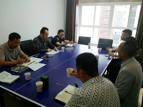 大秦置業(yè)公司召開(kāi)“藍(lán)山水岸”項(xiàng)目啟動(dòng)預(yù)備會(huì)