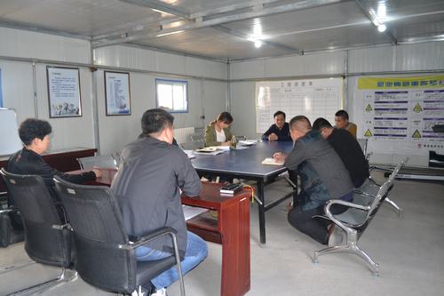 “雙節(jié)”前夕，“三送”到基層