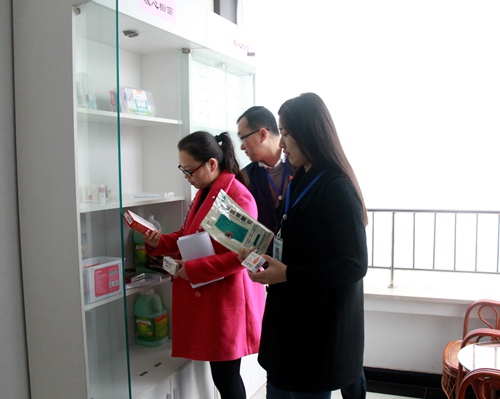 大秦置業(yè)公司：愛心櫥窗閃亮登場(chǎng)作用大