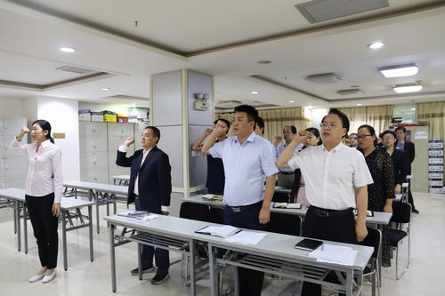 礦建二公司開(kāi)展廉政黨課與警示教育活動(dòng)