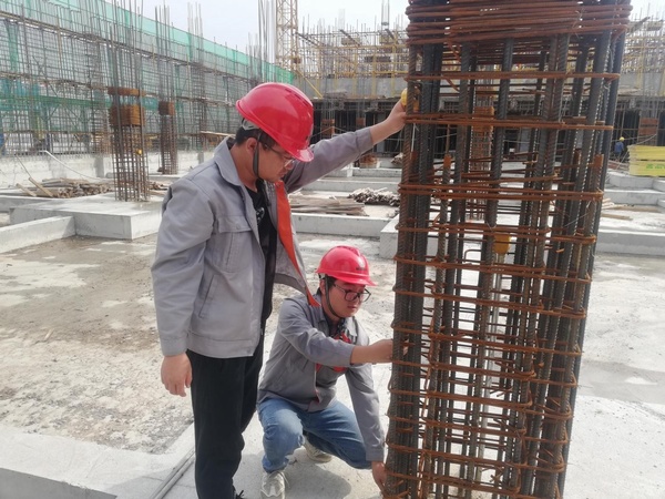 【國(guó)慶“走一線”（九）】 國(guó)慶施工不打烊