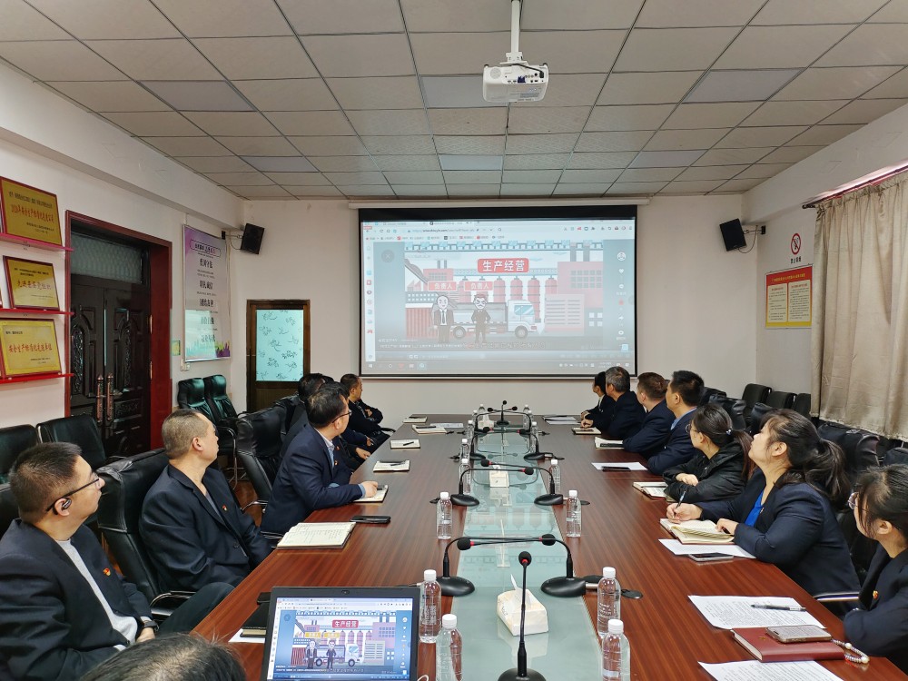 陜煤建設(shè)澄合分公司機(jī)關(guān)黨支部扎實開展“學(xué)安全生產(chǎn)法，筑黨員責(zé)任堤”主題黨日活動