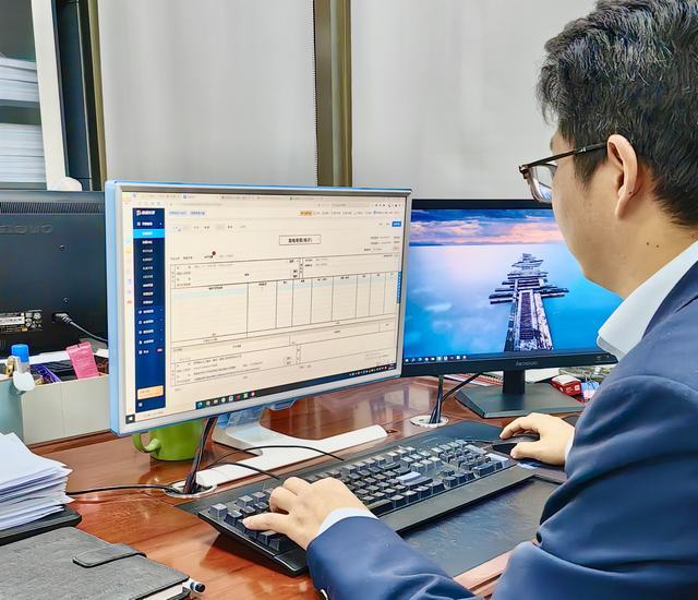 規(guī)尺之內(nèi)，煙火之外