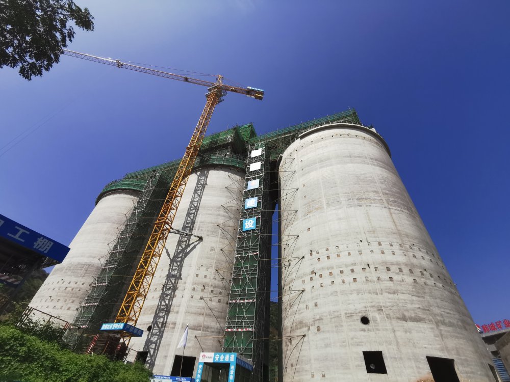 陜煤建設(shè)韓城分公司土建十一部:中秋月照施工路,國慶情燃建設(shè)魂