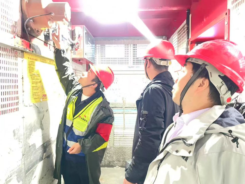 陜煤建設(shè)韓城分公司土建二項目部：安全不下線，青春在一線