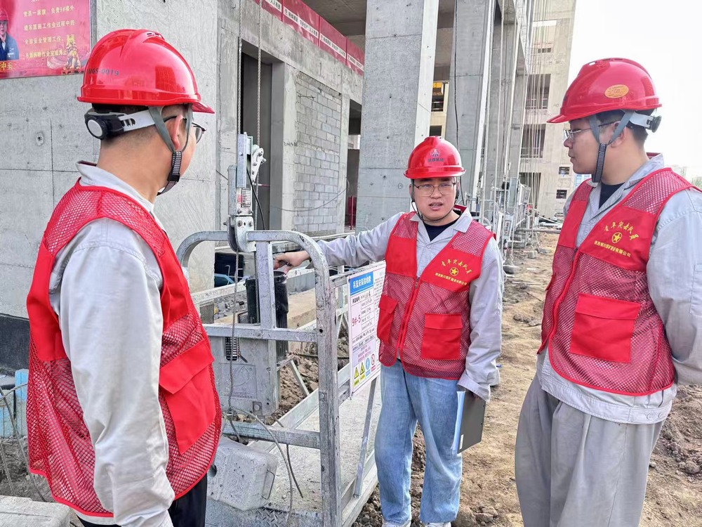 陜煤建設(shè)銅煤公司基層項目部黨支部：以“紅色力量”守護(hù)榮聯(lián)科創(chuàng)產(chǎn)業(yè)孵化基地施工安全