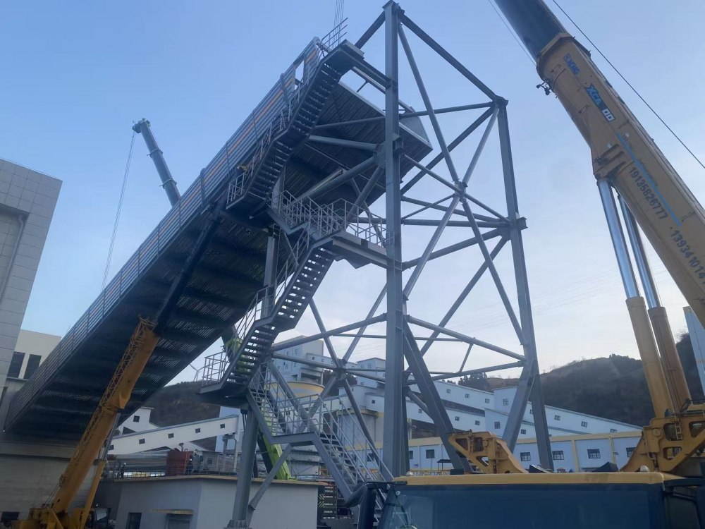 陜煤建設(shè)韓城分公司土建十一項目部：煤海筑廠忙節(jié)慶 攻堅奮進正當時