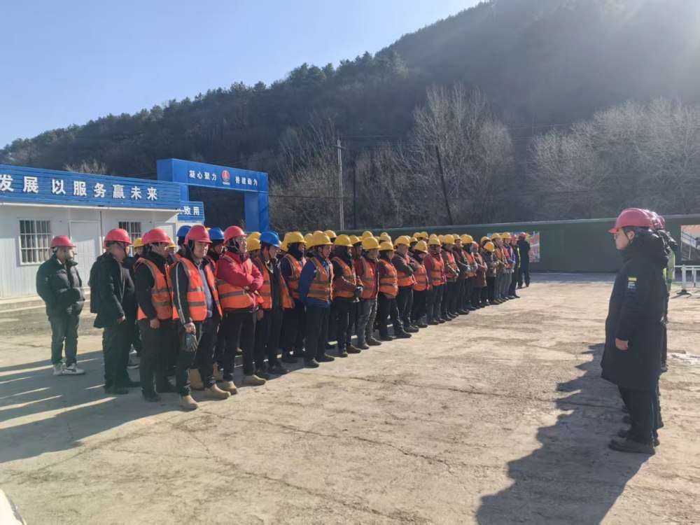 奮進(jìn)正當(dāng)時(shí)！陜煤建設(shè)銅煤公司全力沖刺首季“開(kāi)門(mén)紅”