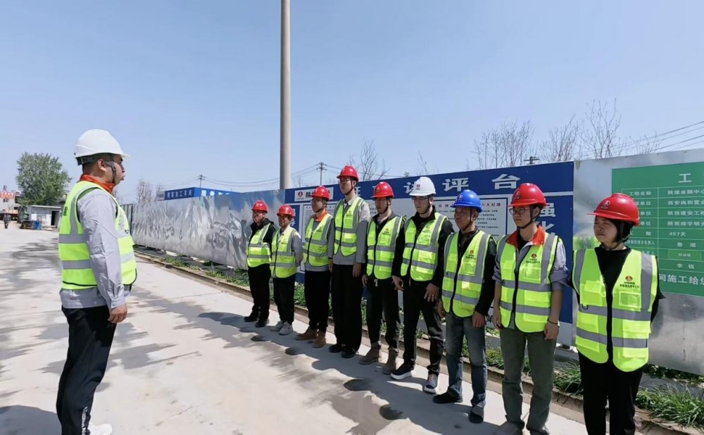 陜煤建設(shè)綠宇公司:以練筑防安全護(hù)航 開(kāi)展模板坍塌事故應(yīng)急演練